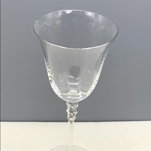 Set of Two Mikasa Sonnet Cryslal Wine glasses - Picture 3 of 8